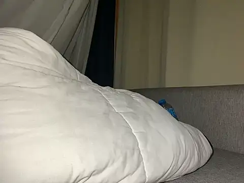 emylolo9 online show from 01.27.25