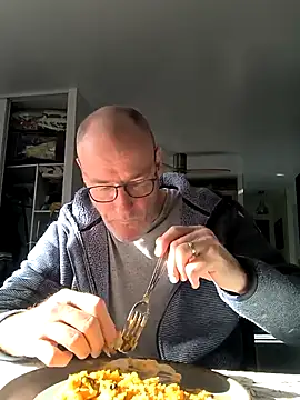 bogland33 online show from 11.29.25