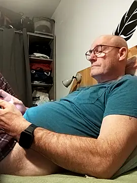 Snapshot of bogland33 chatting on 02.03.26 bogland33 online show from 02.03.26