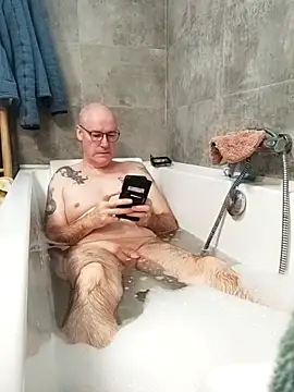 Snapshot of bogland33 chatting on 02.21.26 bogland33 online show from 02.21.26