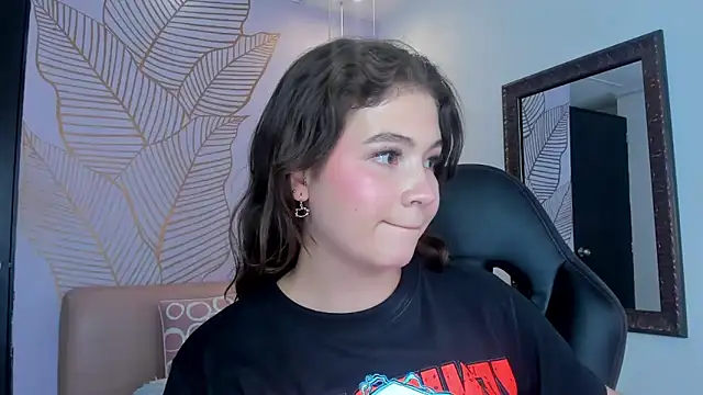 Snapshot of KarenPautt chatting on 02.03.25 KarenPautt online show from 02.03.25