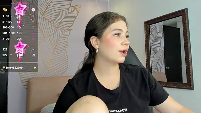 Snapshot of KarenPautt chatting on 02.08.25 KarenPautt online show from 02.08.25