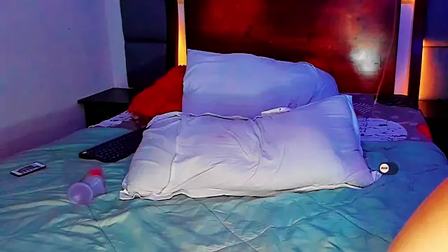 MimiRodriguez online show from 02.23.25