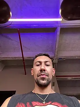 Snapshot of dantedesirexx chatting on 02.28.26 dantedesirexx online show from 02.28.26