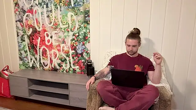 DaddydayDrinkzz online show from 12.23.25