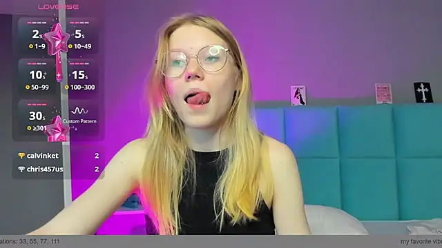 Snapshot of Esme_Runn chatting on 12.03.24 Esme Runn online show from 12.03.24