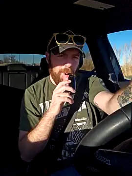 Snapshot of SirYummy18 chatting on 01.15.25 SirYummy18 online show from 01.15.25