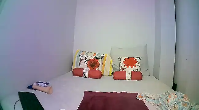 Down to earth girl online show from 12.31.24