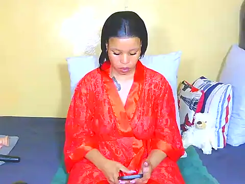 Snapshot of Down_to_earth_girl chatting on 05.23.26 Down to earth girl online show from 05.23.26