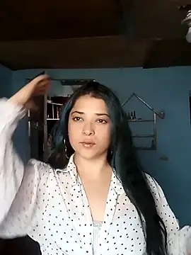 Snapshot of Elvishcassie_ chatting on 10.31.25 Elvishcassie online show from 10.31.25