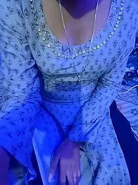 Snapshot of Hot-Malika chatting on 12.11.24 Hot-Malika online show from 12.11.24