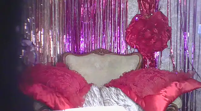 Izabella gold online show from 03.02.25