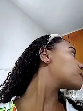 Snapshot of evafoxs chatting on 12.11.24 evafoxs online show from 12.11.24