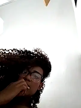 Snapshot of evafoxs chatting on 12.16.24 evafoxs online show from 12.16.24