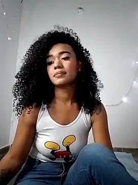 Snapshot of evafoxs chatting on 02.04.25 evafoxs online show from 02.04.25