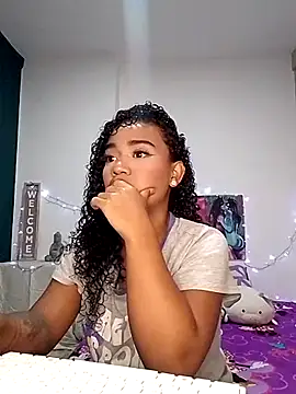 Snapshot of evafoxs chatting on 02.26.25 evafoxs online show from 02.26.25