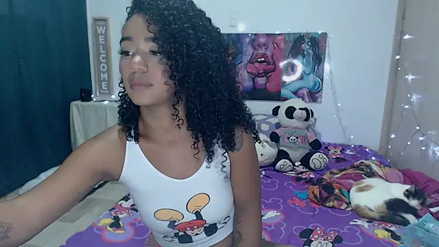 Snapshot of evafoxs chatting on 02.27.25 evafoxs online show from 02.27.25