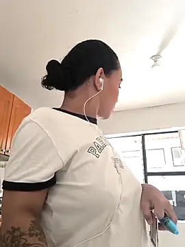 Snapshot of evafoxs chatting on 09.10.25 evafoxs online show from 09.10.25