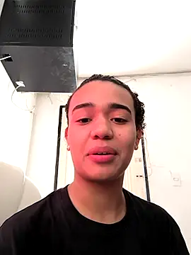 Snapshot of evafoxs chatting on 09.17.25 evafoxs online show from 09.17.25