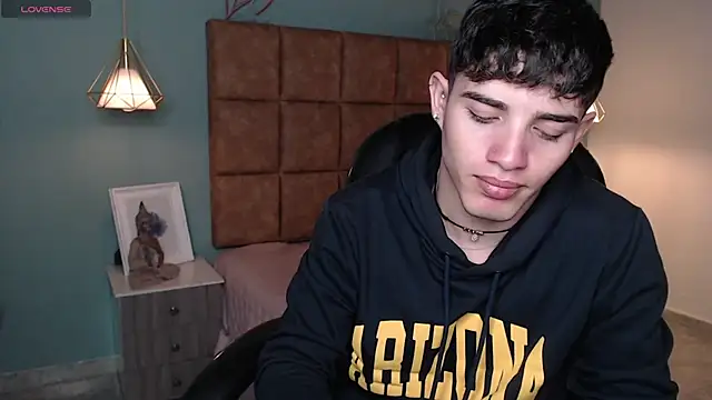 AlejooTwink online show from 02.02.25