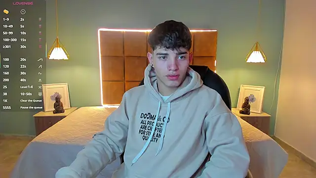 AlejooTwink online show from 10.12.25