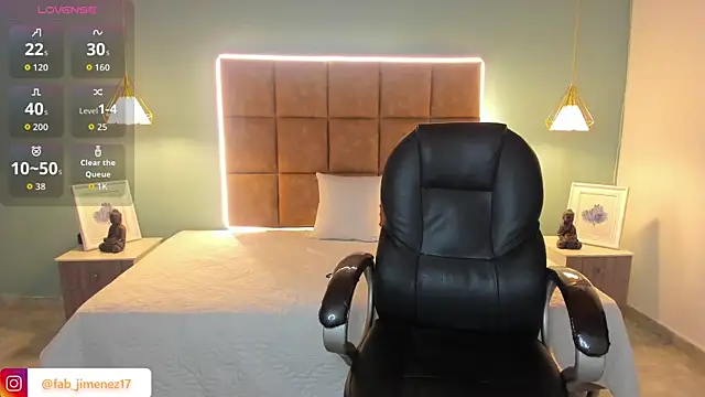 Snapshot of AlejooTwink chatting on 12.04.25 AlejooTwink online show from 12.04.25