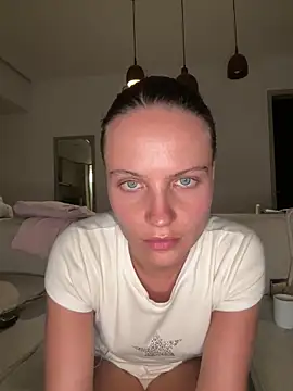 Snapshot of REALMEANXTINA1 chatting on 06.16.26 REALMEANXTINA1 online show from 06.16.26