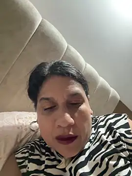Snapshot of siri_duque chatting on 05.11.26 siri duque online show from 05.11.26