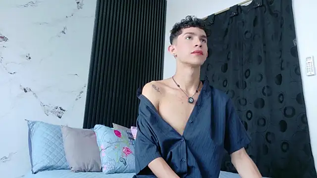 Noah tyler  online show from 03.16.26