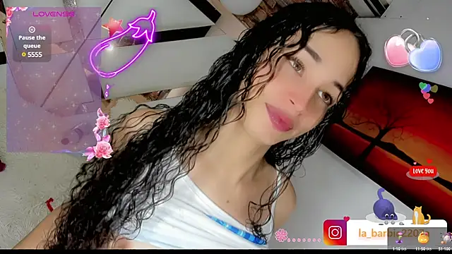 Snapshot of barbiedolls_x chatting on 03.05.25 barbiedolls x online show from 03.05.25