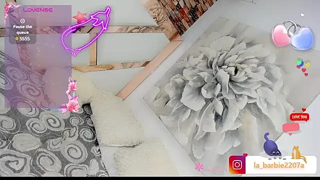 Snapshot of barbiedolls_x chatting on 03.10.25 barbiedolls x online show from 03.10.25