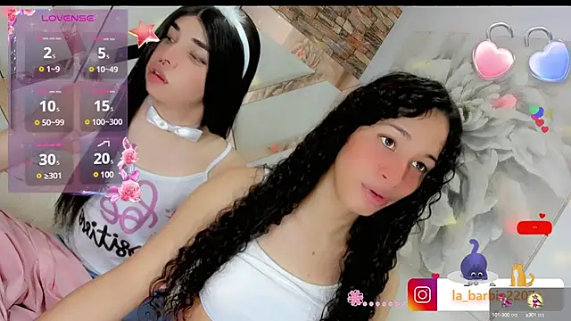 Snapshot of barbiedolls_x chatting on 03.20.25 barbiedolls x online show from 03.20.25