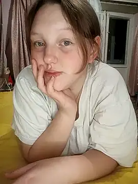 Aria  Dark online show from 10.25.25