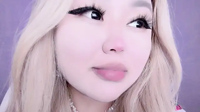 amelia sunlight online show from 12.17.24