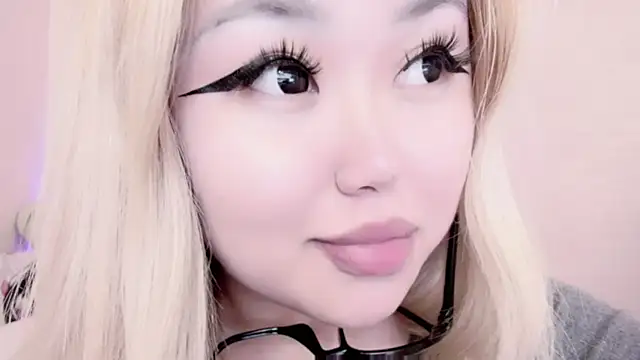 amelia sunlight online show from 02.22.25