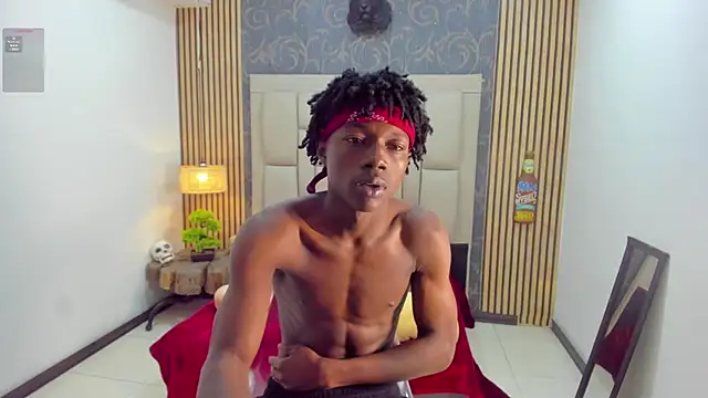 Snapshot of chimi88 chatting on 10.30.25 chimi88 online show from 10.30.25