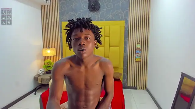 Snapshot of chimi88 chatting on 11.17.25 chimi88 online show from 11.17.25