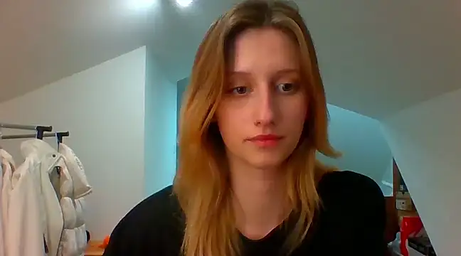 LUNA delight online show from 12.18.24