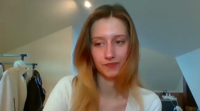 LUNA delight online show from 02.19.25