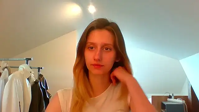 LUNA delight online show from 03.10.25