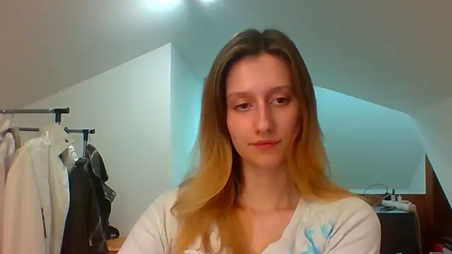 LUNA delight online show from 03.12.25