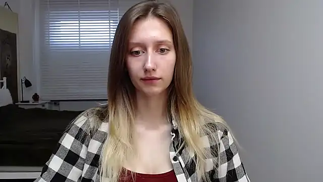 LUNA delight online show from 10.03.25