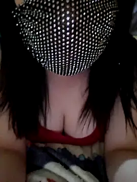 Snapshot of Laurencraft chatting on 12.21.25 Laurencraft online show from 12.21.25