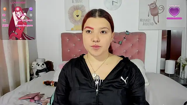 Snapshot of CelessteRedds chatting on 02.15.25 CelessteRedds online show from 02.15.25