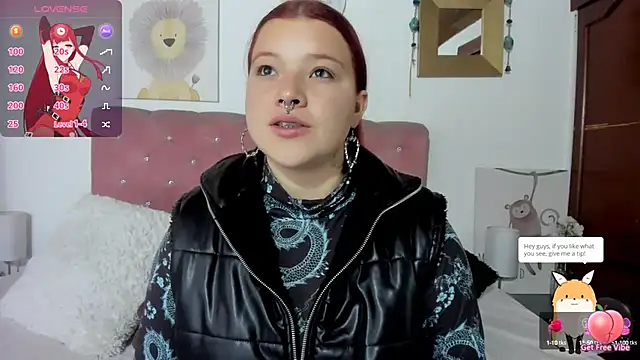 Snapshot of CelessteRedds chatting on 03.05.25 CelessteRedds online show from 03.05.25