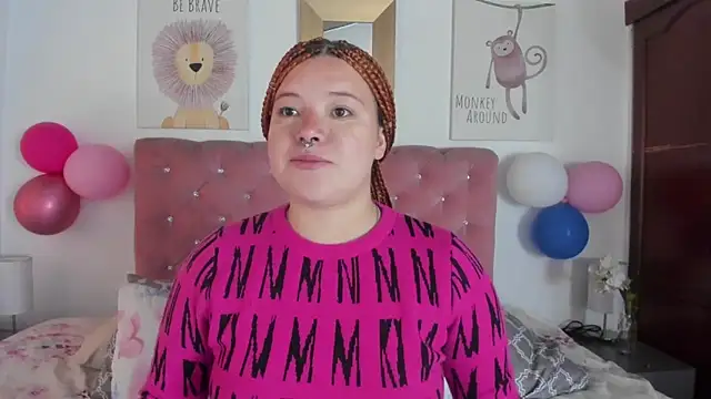 Snapshot of CelessteRedds chatting on 09.22.25 CelessteRedds online show from 09.22.25