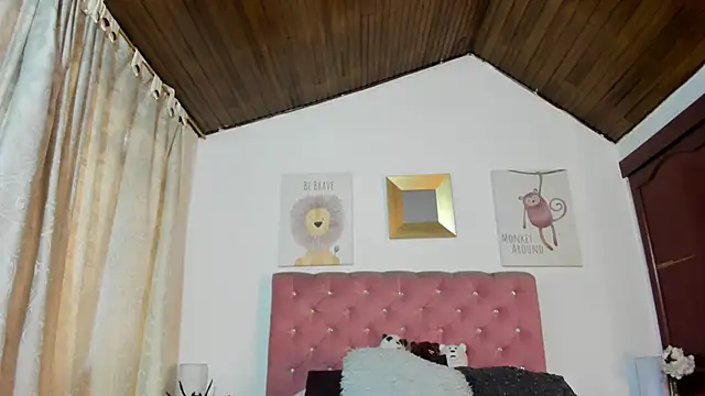 Snapshot of CelessteRedds chatting on 11.07.25 CelessteRedds online show from 11.07.25