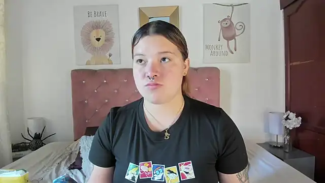 Snapshot of CelessteRedds chatting on 11.10.25 CelessteRedds online show from 11.10.25