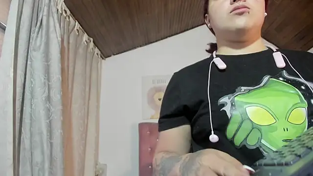 Snapshot of CelessteRedds chatting on 01.15.26 CelessteRedds online show from 01.15.26