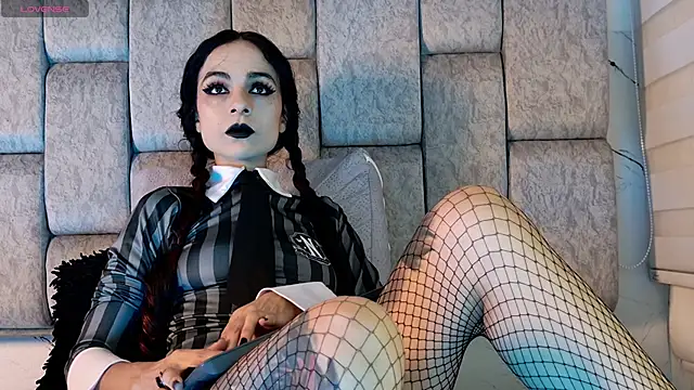 Alice noir online show from 04.15.26